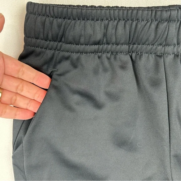 Nike Boys Standard Fit Pull On Active Training Pants NWT - Picture 3 of 14